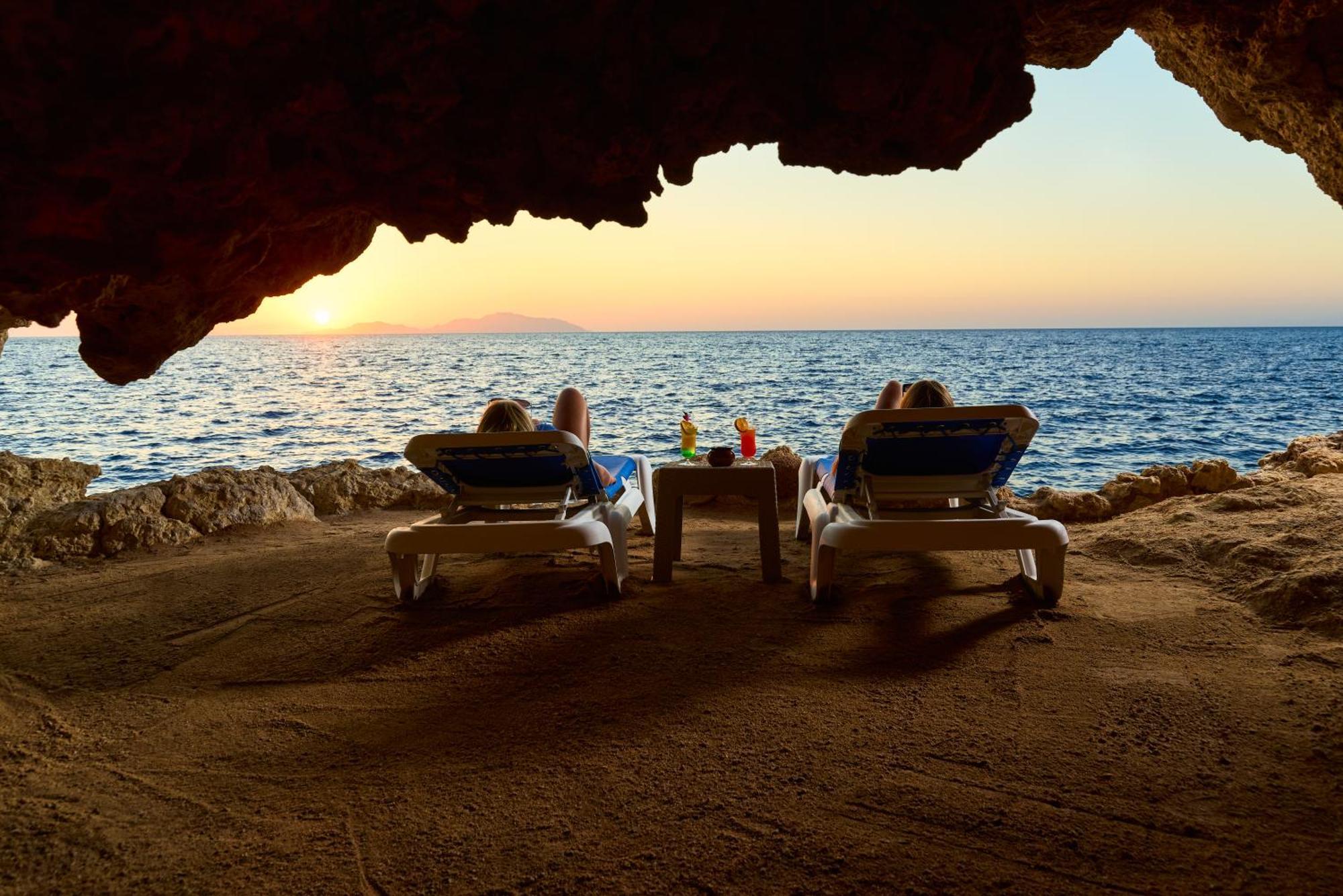 Dreams Beach Resort - Sharm El Sheikh エクステリア 写真 Sunset at the beach